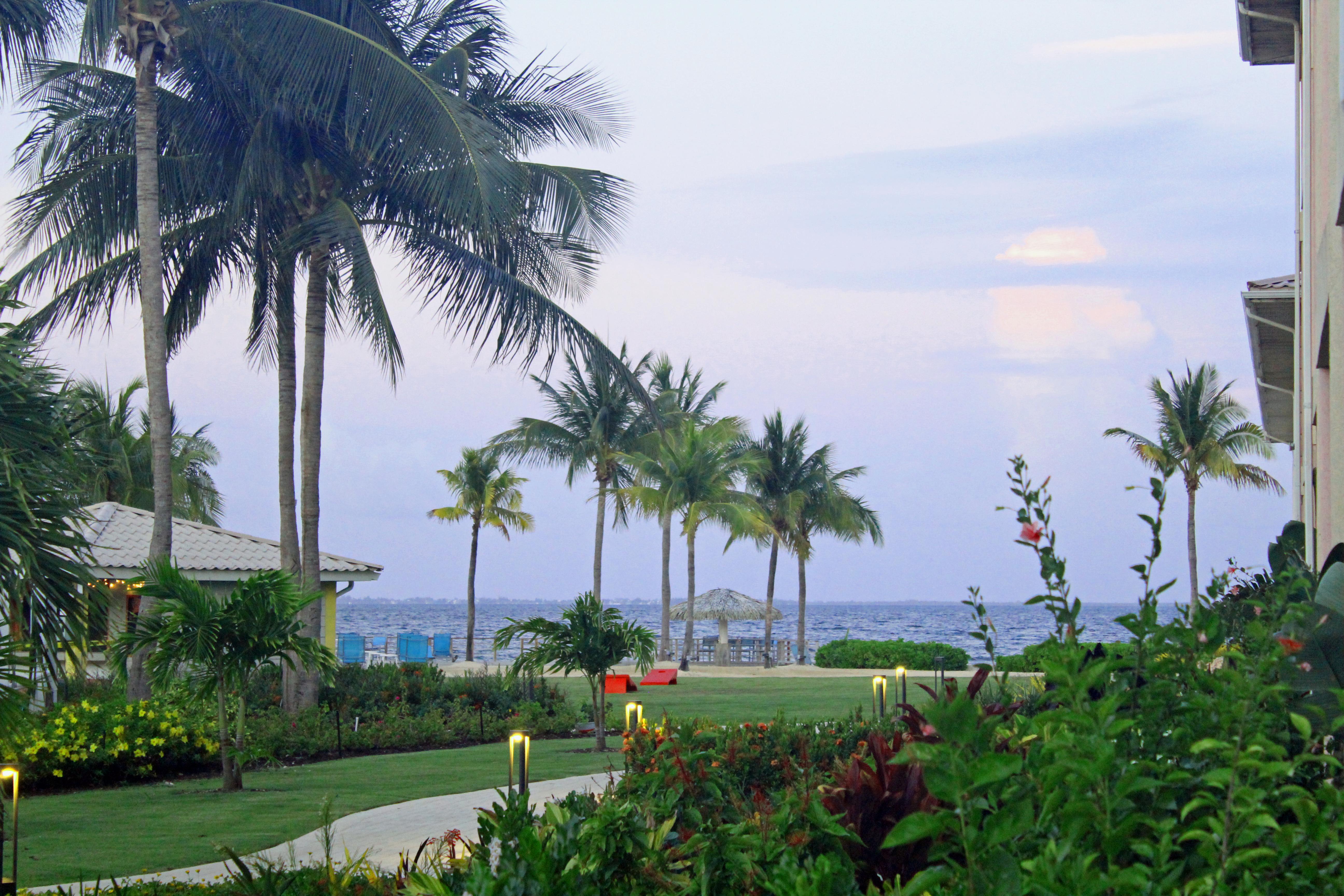 The Grand Caymanian Resort George Town Extérieur photo