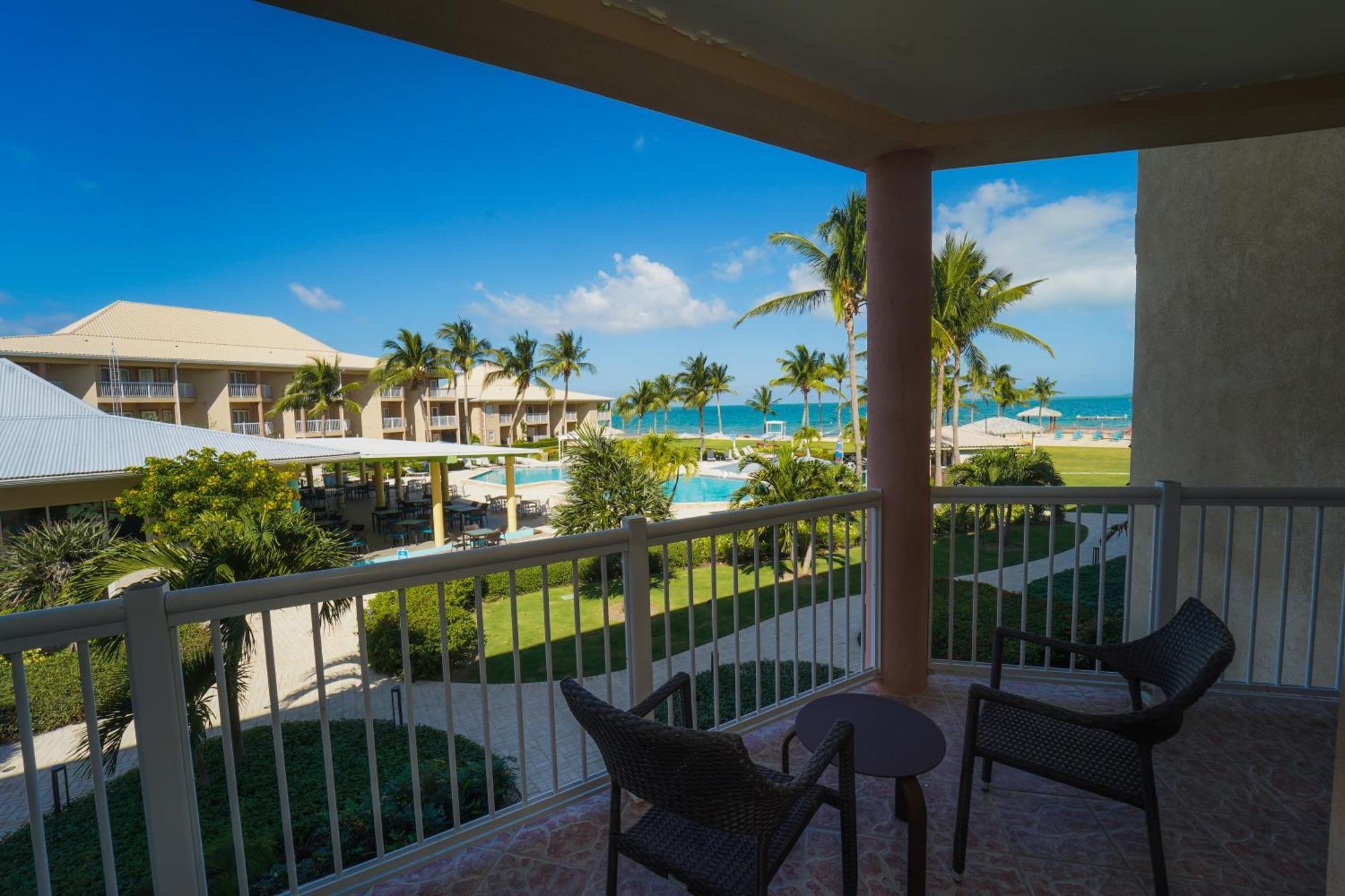 The Grand Caymanian Resort George Town Extérieur photo