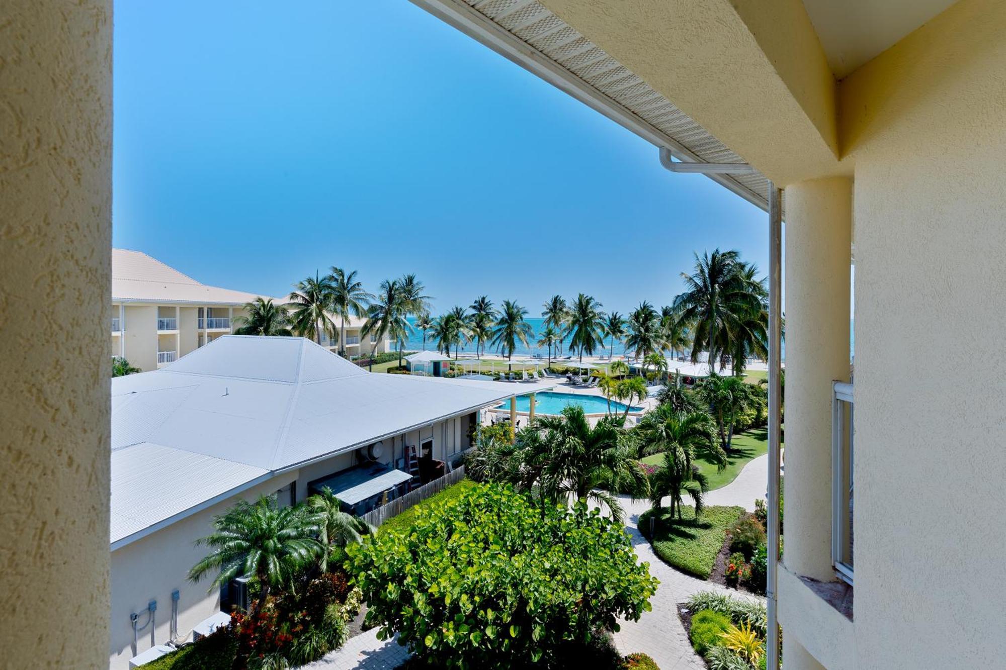 The Grand Caymanian Resort George Town Extérieur photo